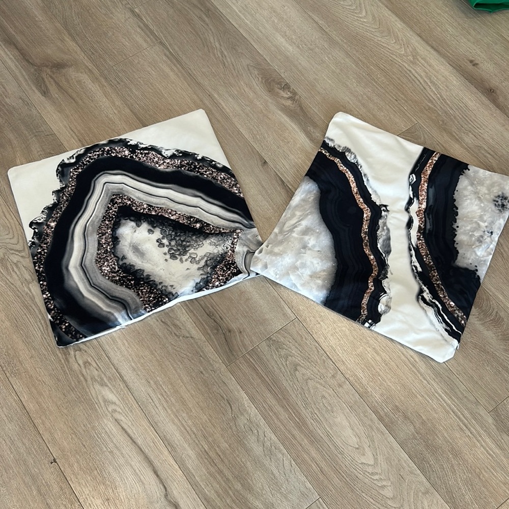 Pillow case covers